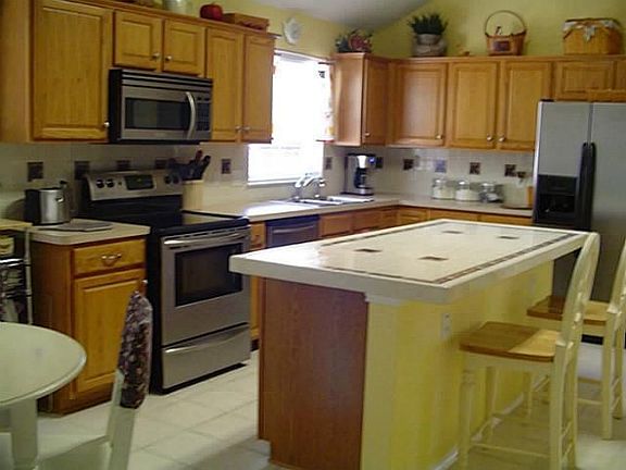 5th image of 915 Lakefield Dr