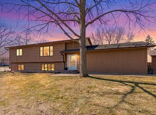 1525 Tierney Dr, Hastings, MN 55033