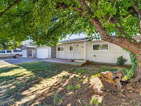 5th image of 1943 Lindeena Ln