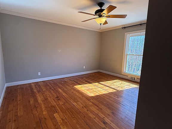 3rd image of 705 E Hudgens St APT A