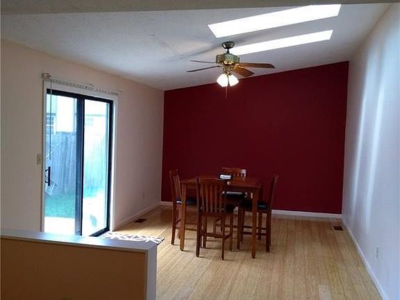 5th image of 1323 Lynnwood Dr