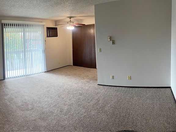 4th image of 22 N Willow Rd #14