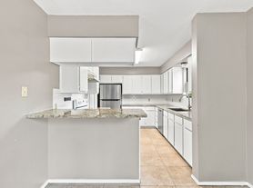 10010 Wildflower Ln, Austin, TX