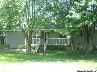 135 Lee Ave, Rainsville, AL 35986