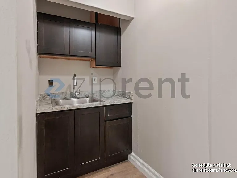 1729 Laine Ave #2 — Photo 11