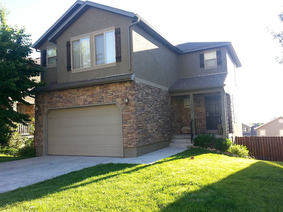 1st image of 10541 N Doral Dr
