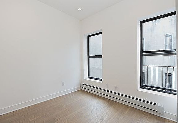 3rd image of 1910 3rd Ave APT 1RN