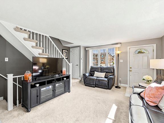 4th image of 5242 Gramercy Dr