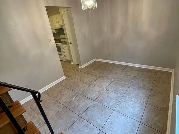 4th image of 618 S 72nd Ave APT C
