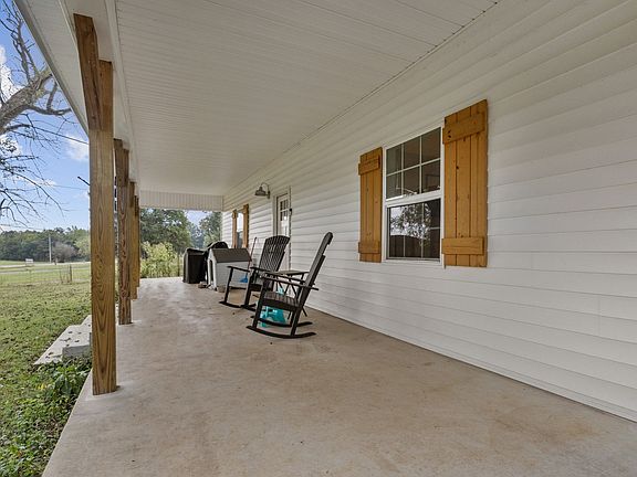 3rd image of 607 Old Columbia Rd