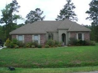 229 Fairfield Oaks Dr, Madisonville, LA 70447