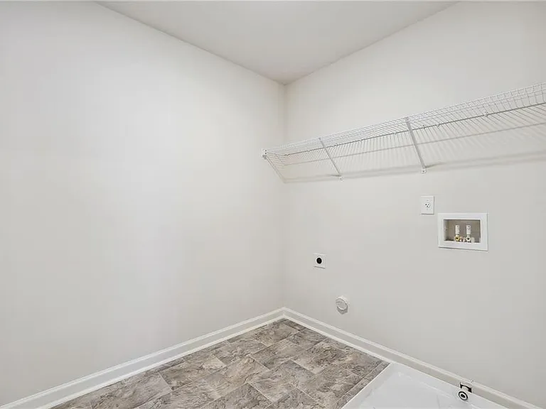207 Whitewood Dr — Photo 24