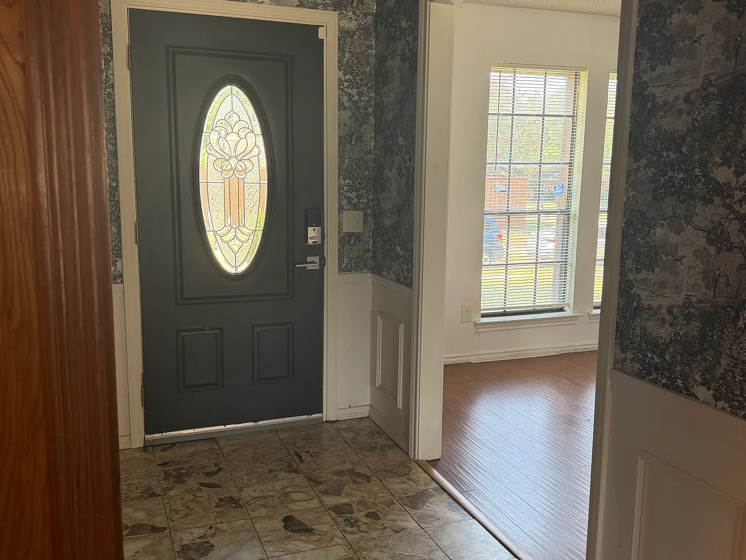 4 bed, 2166 sqft, $2,895 — Photo 3
