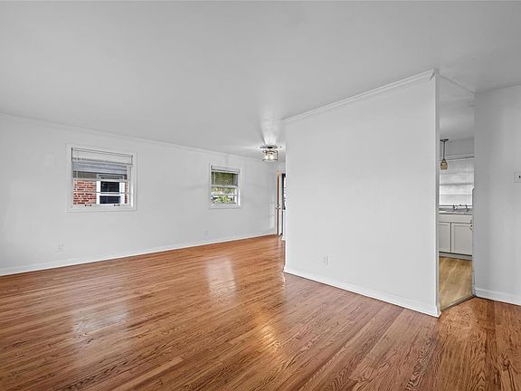 5th image of 311 Gage Dr