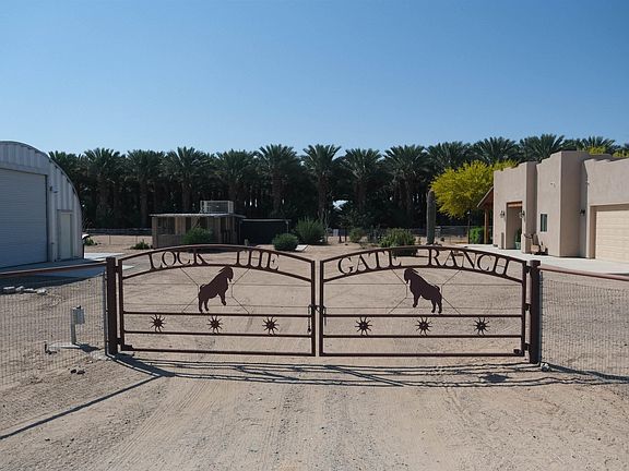 4th image of 2411 E County Rd #16