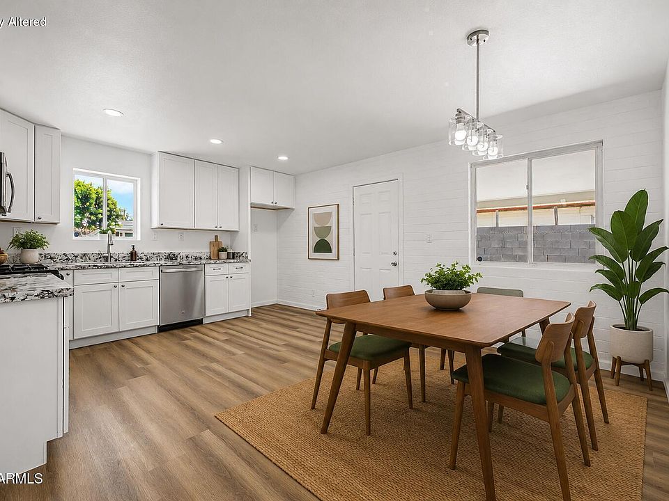 1st image of 2113 W LUPINE Avenue