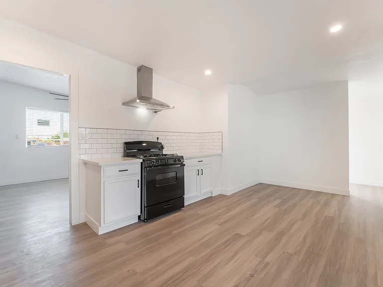 3200 E Owens Ave — Photo 1