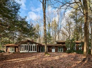 209 N No Valley Rd, Amherst, MA 01002