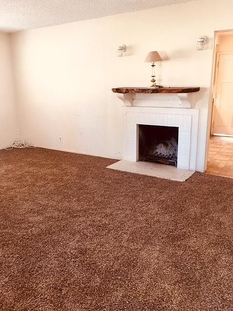 1st image of 1284 W Lynwood Dr