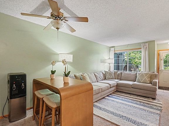 4th image of 1845 Donegal Dr APT 5