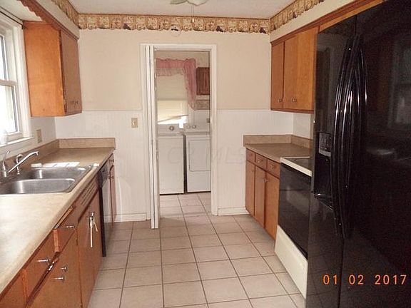 3rd image of 1258 Wetsell Ave