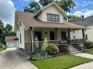 302 N Mackinaw St, Durand, MI 48429