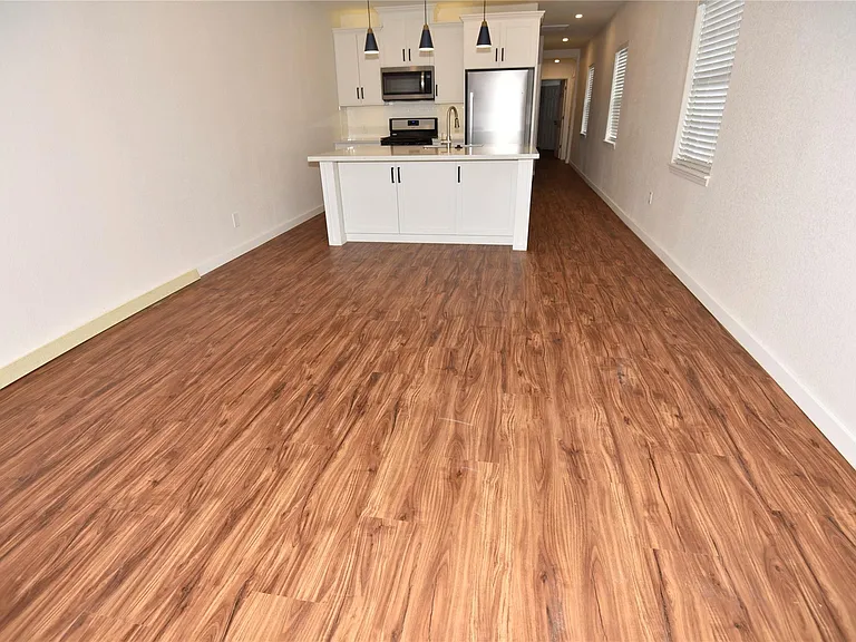 4322 Allen St — Photo 5