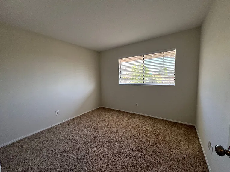 2209 E Vista Canyon Rd — Photo 23