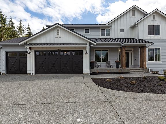 Photo is of our Model Home on Lot 14, the 2972 sq ft Wagner plan and is for illustration purposes only. May depict colors and enhancements that are not available with every floor plan.>