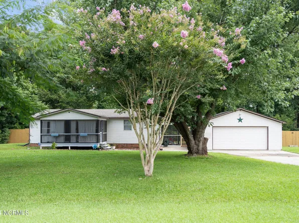 33 Kimberly Court, Rocky Point, NC 28457