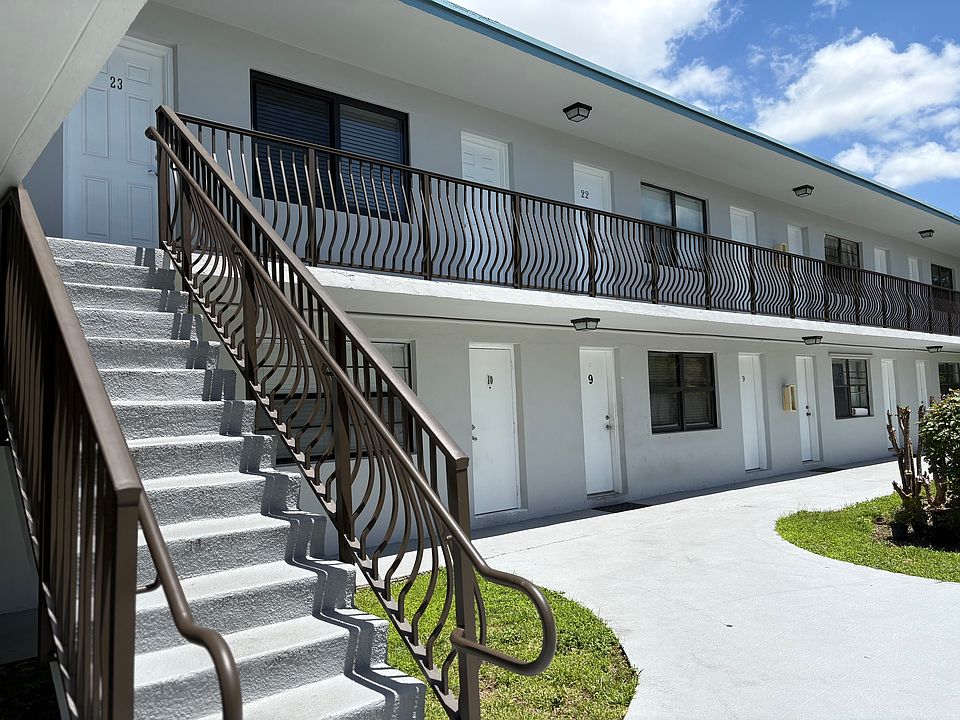 1st image of 4444 SW 67th Ave #25
