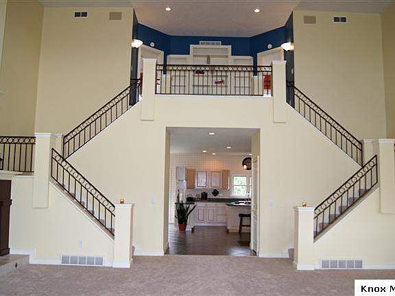 2nd image of 13230 Rolling Hills Ct