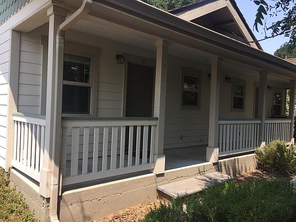 3rd image of 2072 Cypress St #A