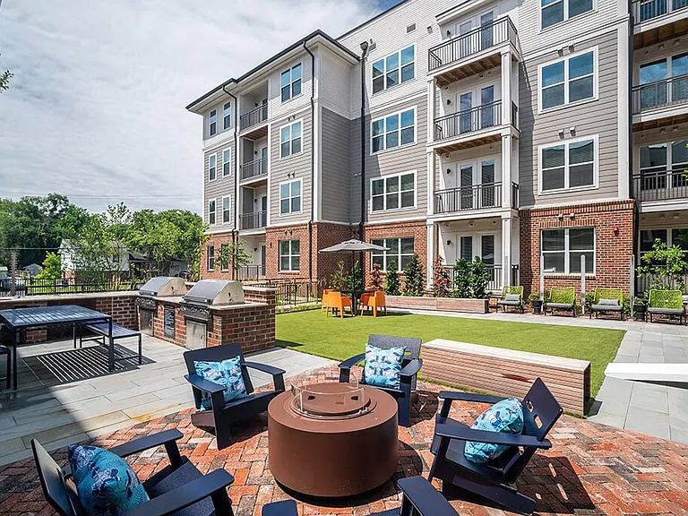 The Belhaven Apartments — Photo 39