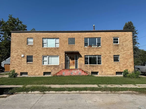 416 Michigan St, Storm Lake, IA 50588