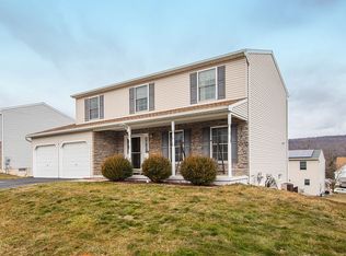 13 Willow Way Dr, Enola, PA 17025