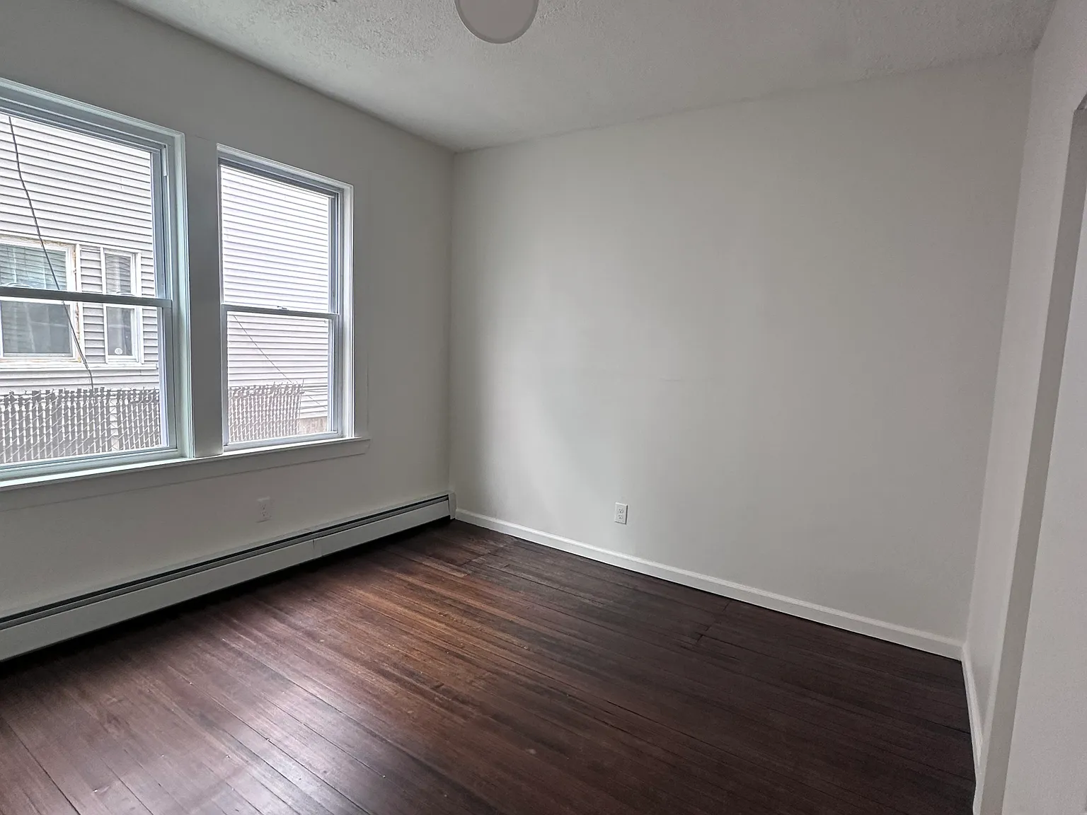 Room for Rent — Photo 3