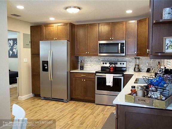 4th image of 5289 N Andrews Ave