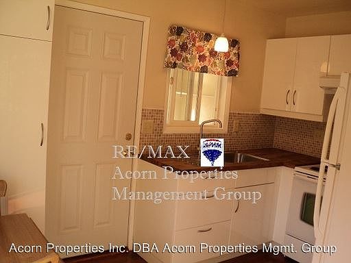 3rd image of 154 Blazer Ct #1