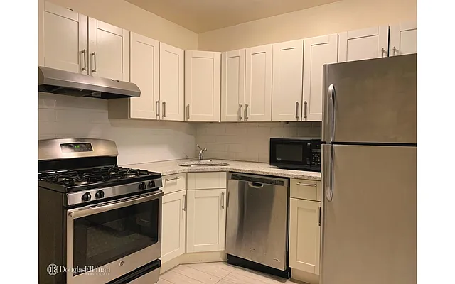 Rented by Douglas Elliman | media 15