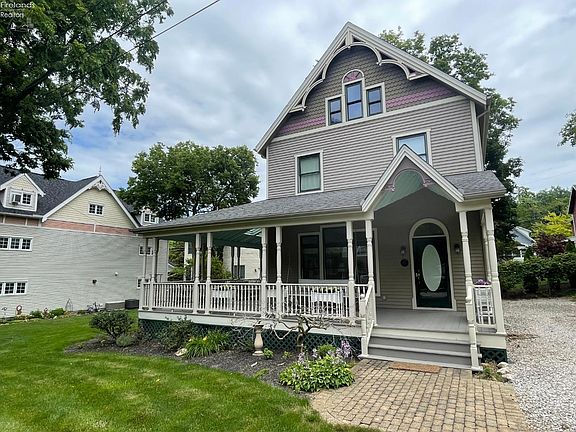 2nd image of 605 Elm Ave