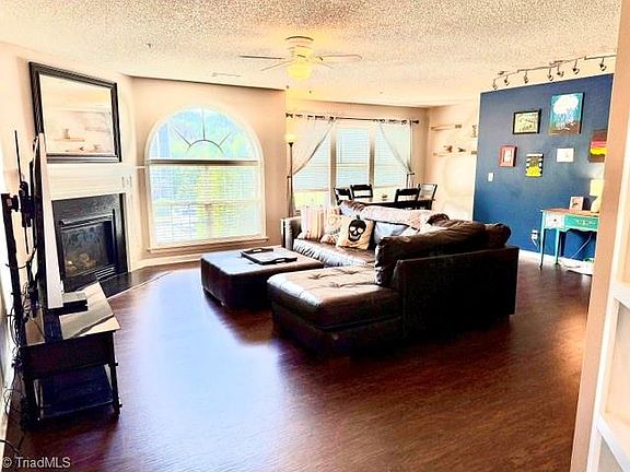 4th image of 3771 Holmes Creek Pl Unit 201