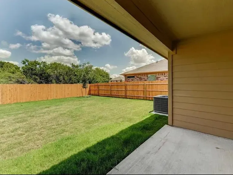 2216 Dickinson Ter — Photo 22