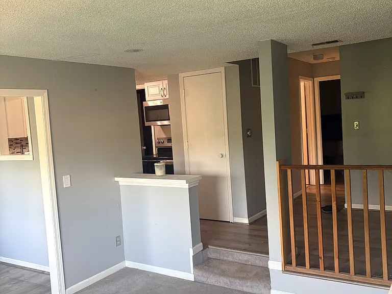1438 Westbrooke St — Photo 4