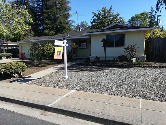 2nd image of 1123 Lincoln Dr