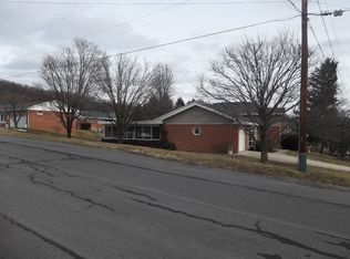 1390 Beacon St, Keyser, WV 26726