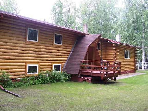 3rd image of 3053 Mellow Woods Dr