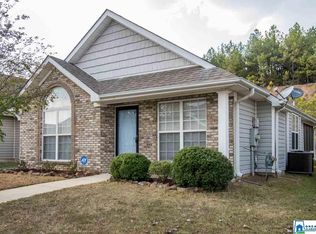 161 Village Dr, Calera, AL 35040