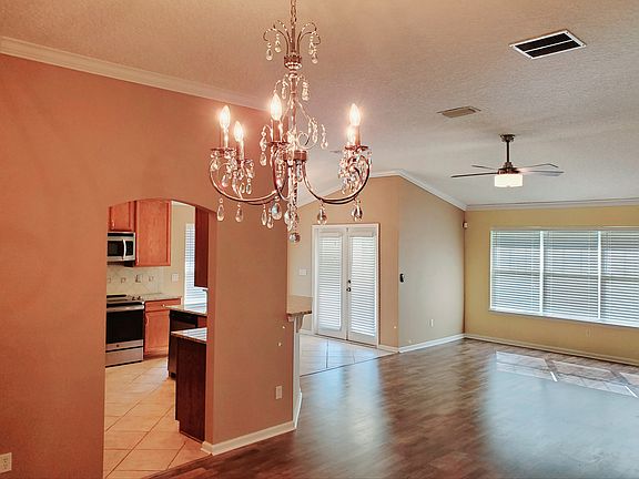 4th image of 8212 Stelling Dr