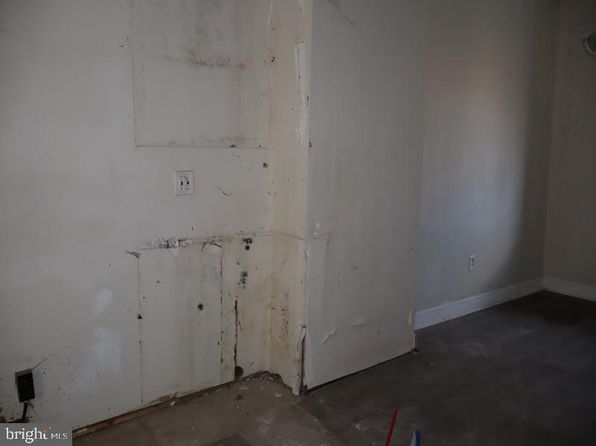 philadelphia-pennsylvania-80946409 picture